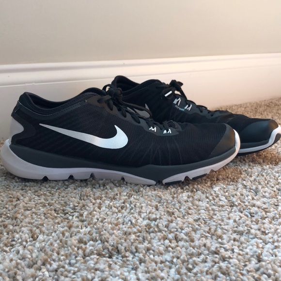 nike flex supreme tr 4 women's cross training shoes